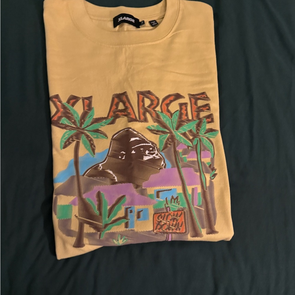 X-Large Graphic T-Shirt with Gorilla and Palm Trees